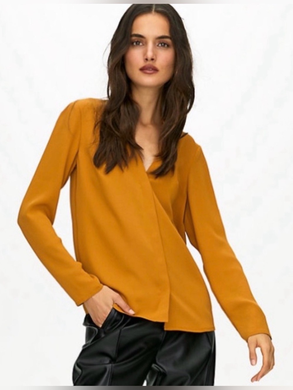 ARITZIA BABATON  Mustard Long Sleeve Power Blouse